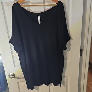 Zenana Outfitters Black Short Sleeve Top